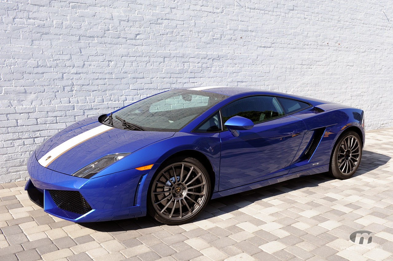 2012 Lamborghini Gallardo blue color